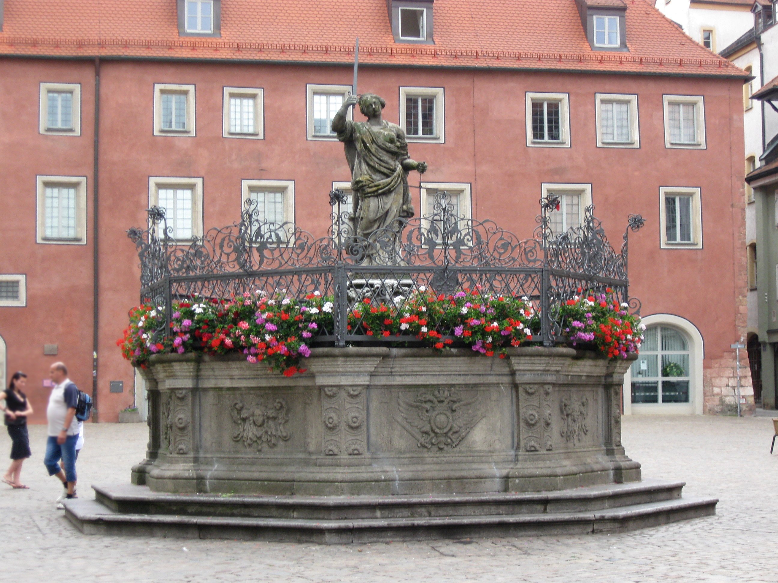Brunnen am Haidplatz